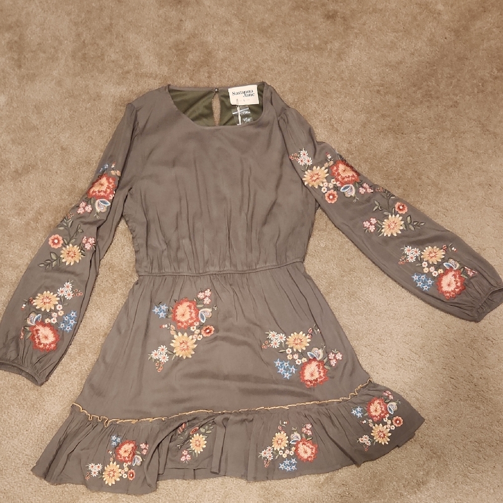 Savanna Jane Gray Floral Embroidered Long Sleeve Dress